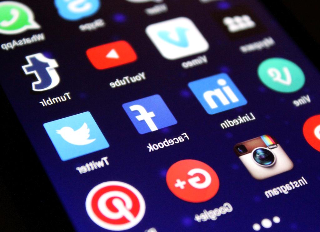 Advanced encryption key management interface