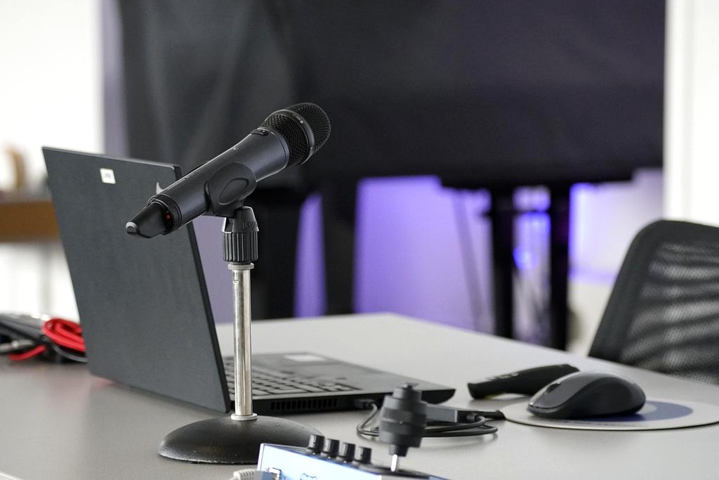 Firewall and antivirus setup illustration