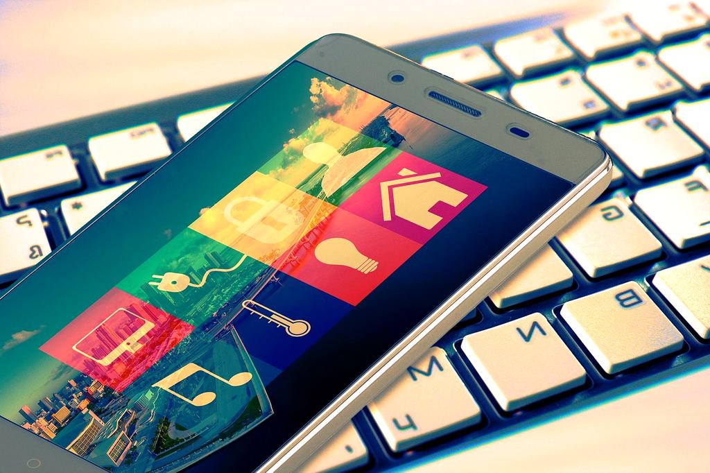 Secure VPN tunnel visualization with encrypted data flow